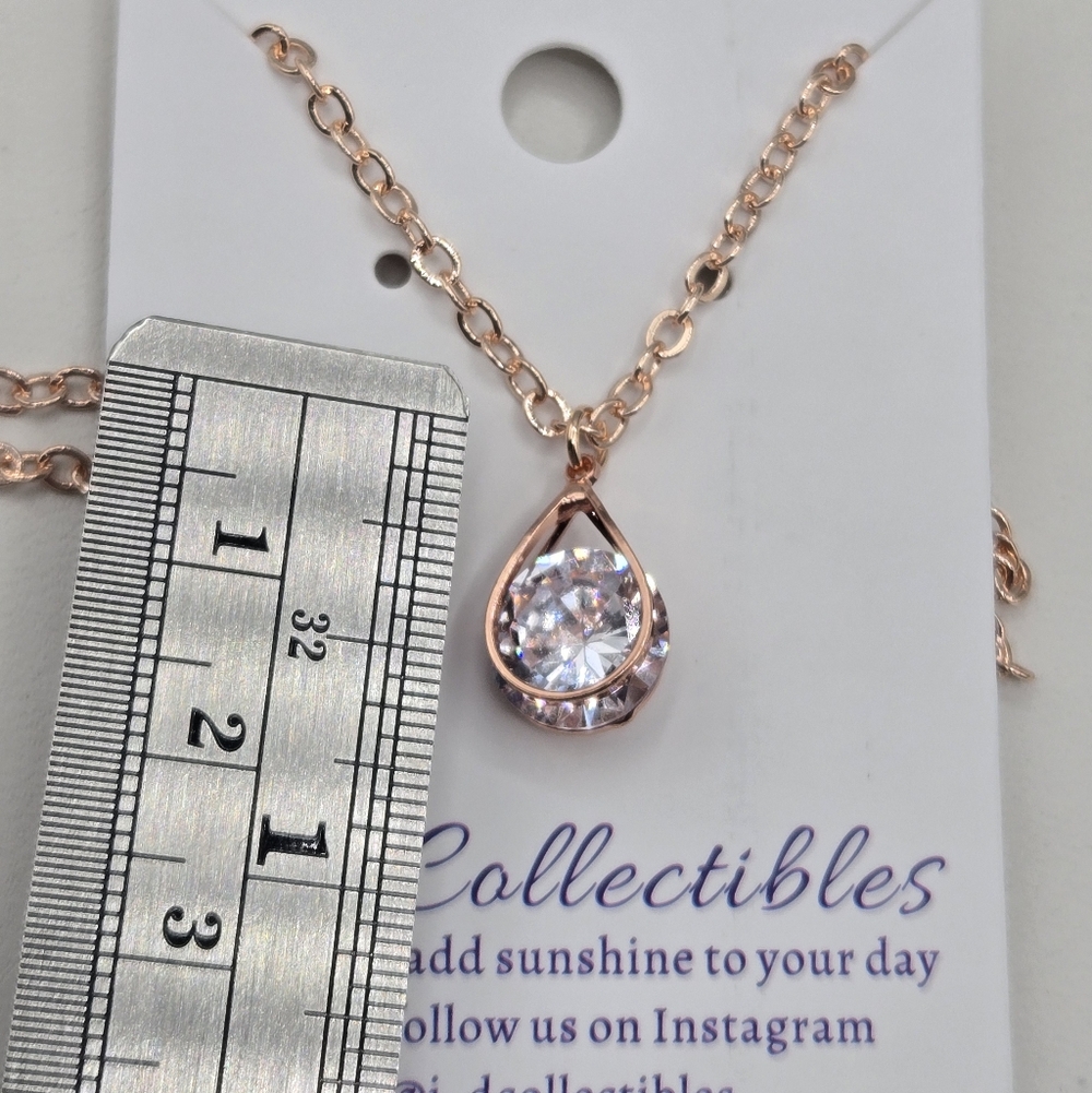 Swarovski Rose Gold Necklace with Clear Crystal - Picture 5 of 5